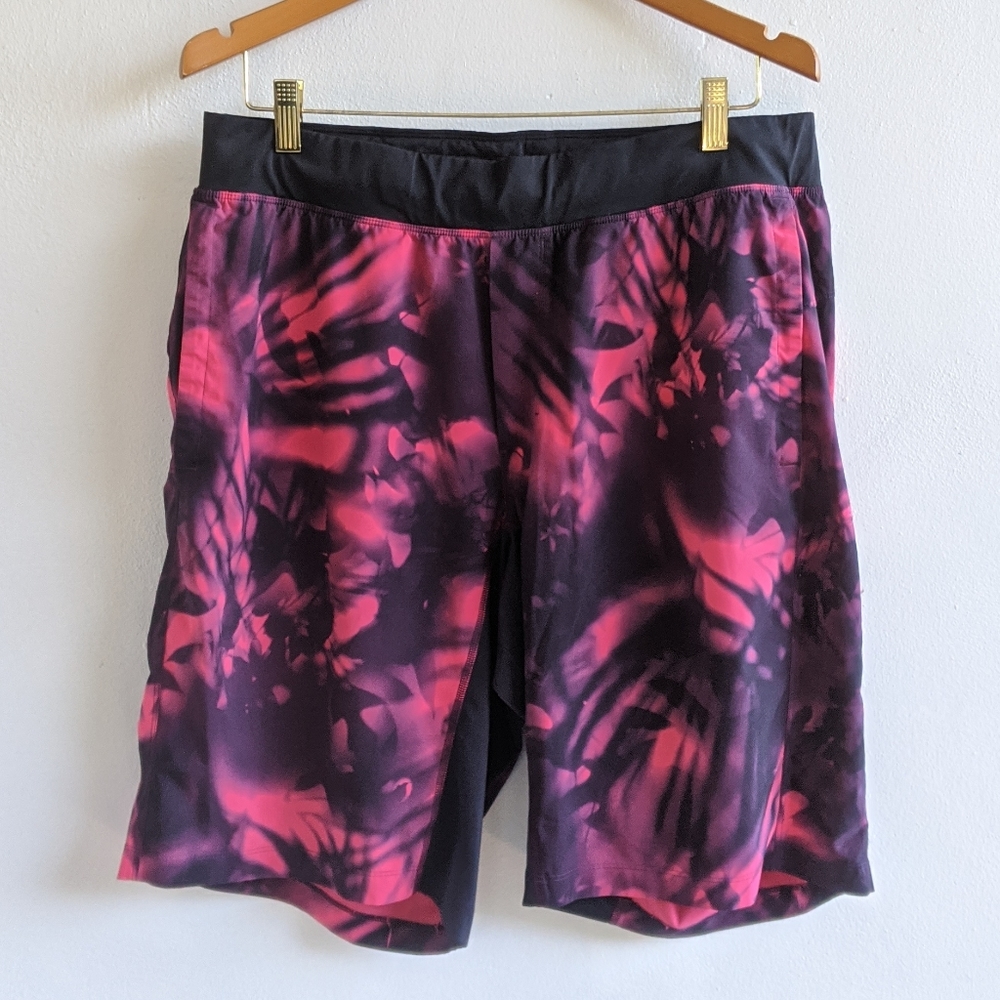 Lululemon T.H.E. Short Linerless 11" Size XL